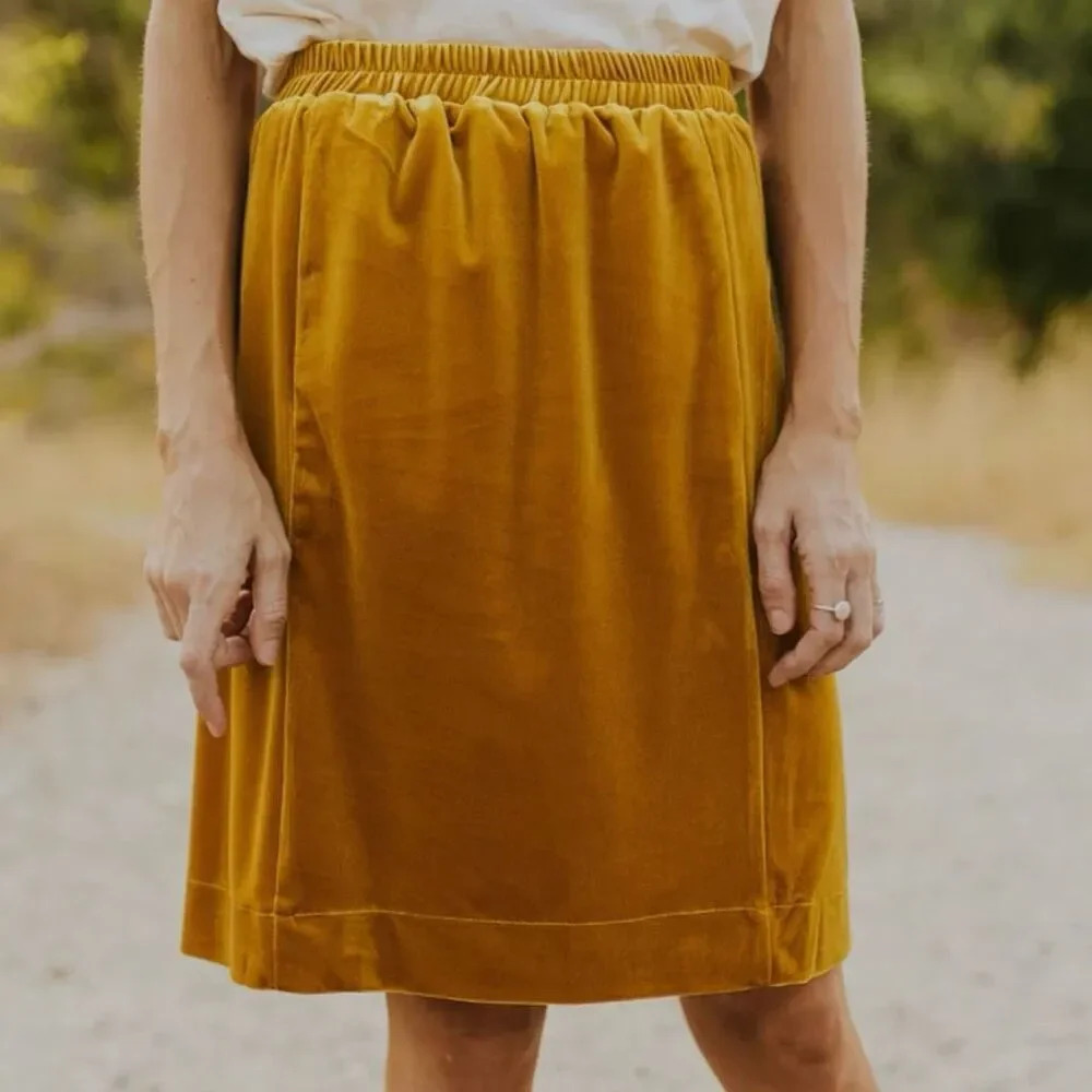 ROOLEE | Love Story Velvet Skirt Dark Goldenrod Gold Pockets Pull On | Size‎ XL